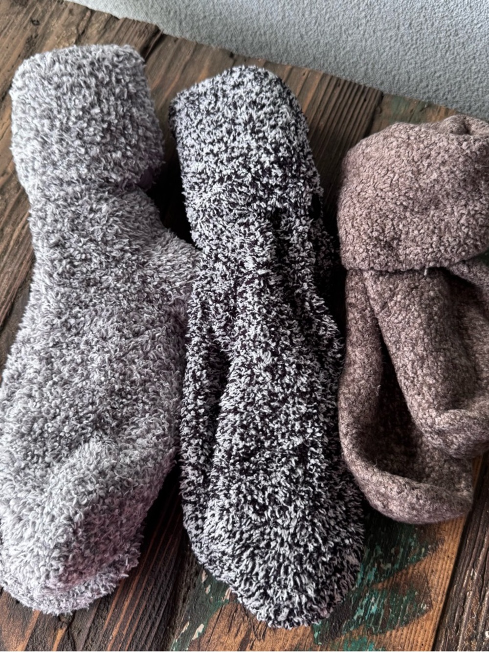 BAREFOOT DREAMS Men's COZYCHIC Heathered Socks One Size Lot of 2